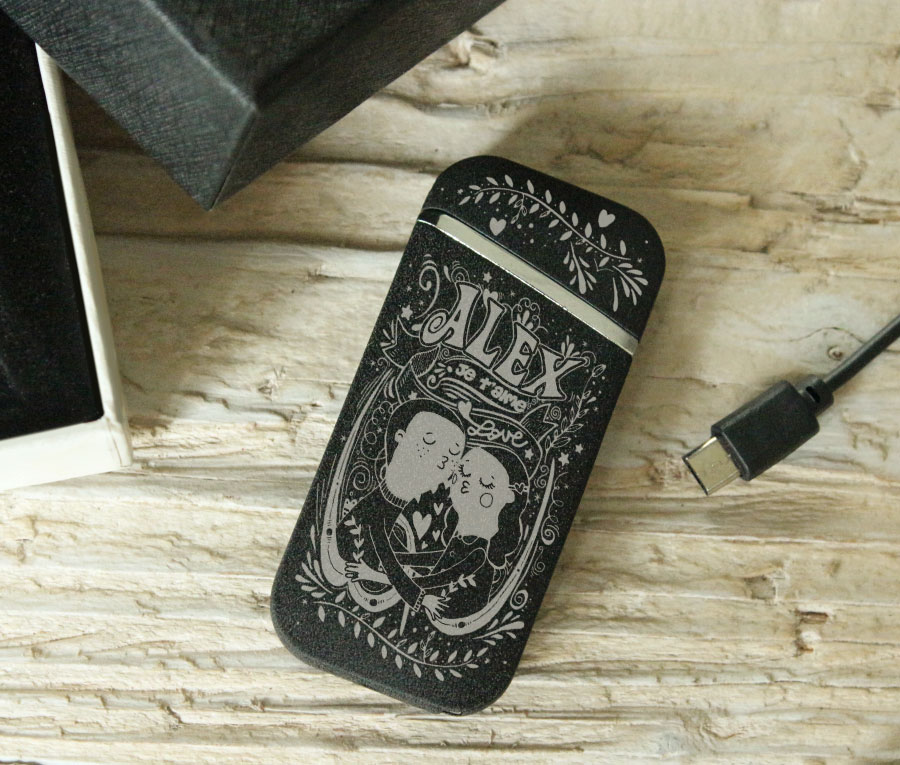 Briquet USB gravé à son Nom.