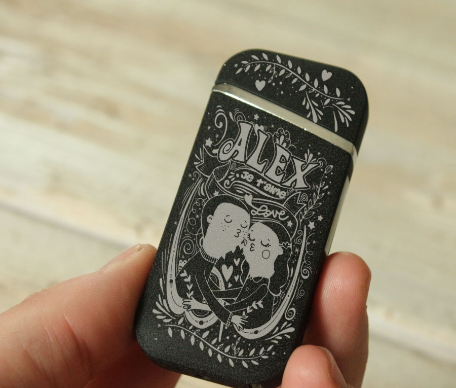 Briquet USB gravé à son Nom.