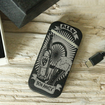 Briquet USB gravé à son Nom.