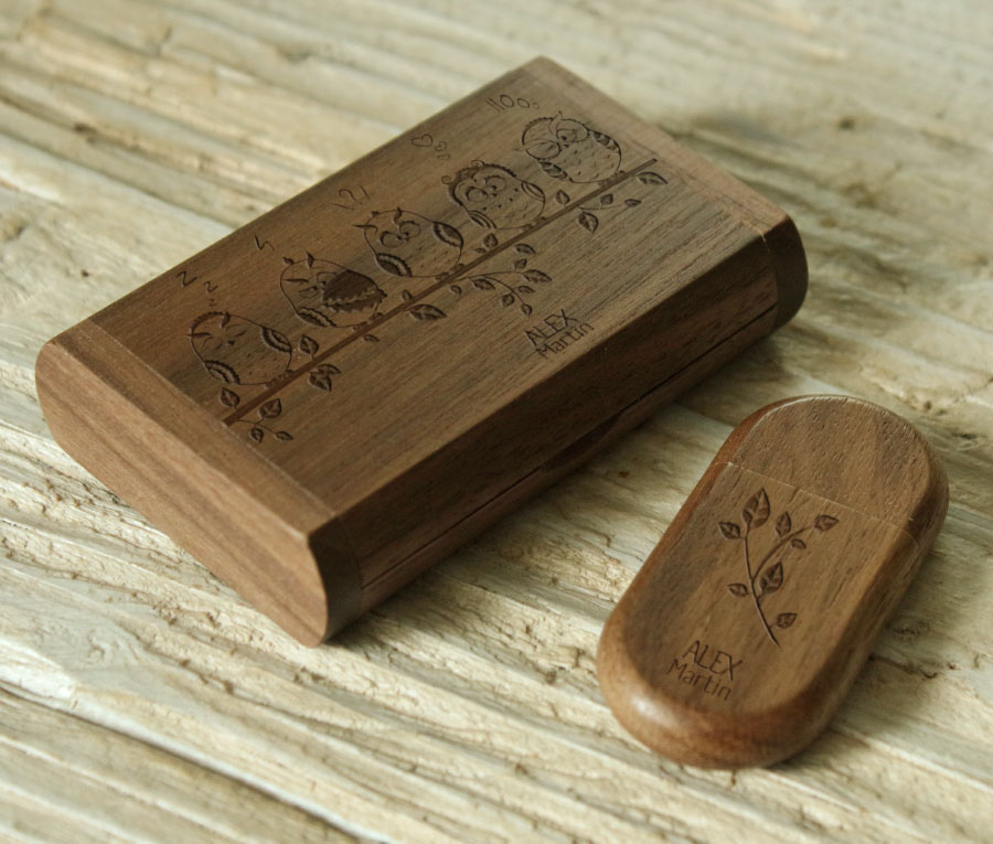 Clé Usb personnalisée avec vos plus beaux souvenirs.