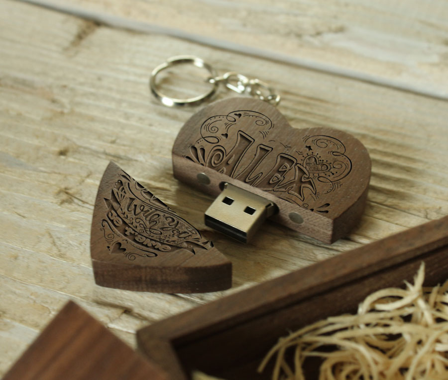 Clé Usb personnalisée avec vos plus beaux souvenirs.