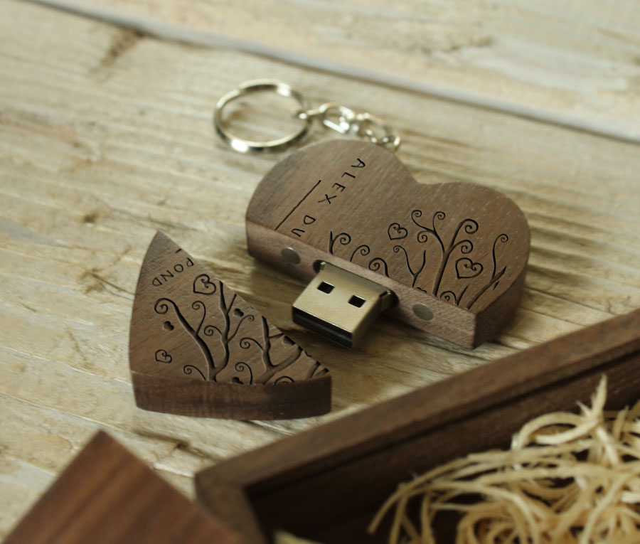 Clé Usb personnalisée avec vos plus beaux souvenirs.